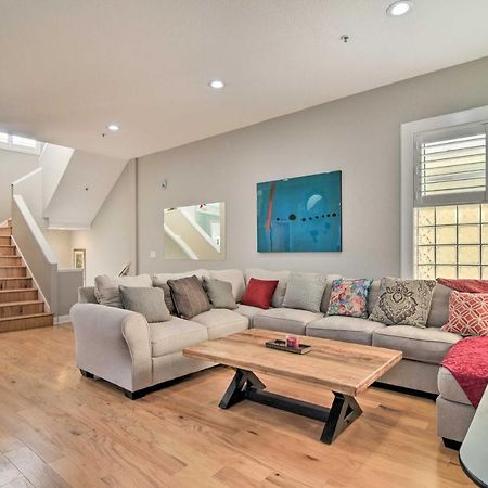 Coastal Sea Side Townhome - Walk To Beach! 克利尔沃特 外观 照片
