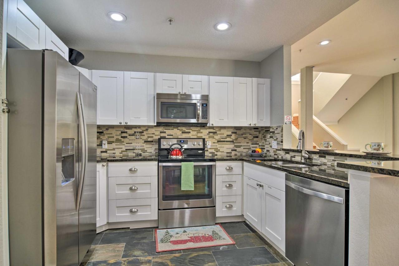 Coastal Sea Side Townhome - Walk To Beach! 克利尔沃特 外观 照片