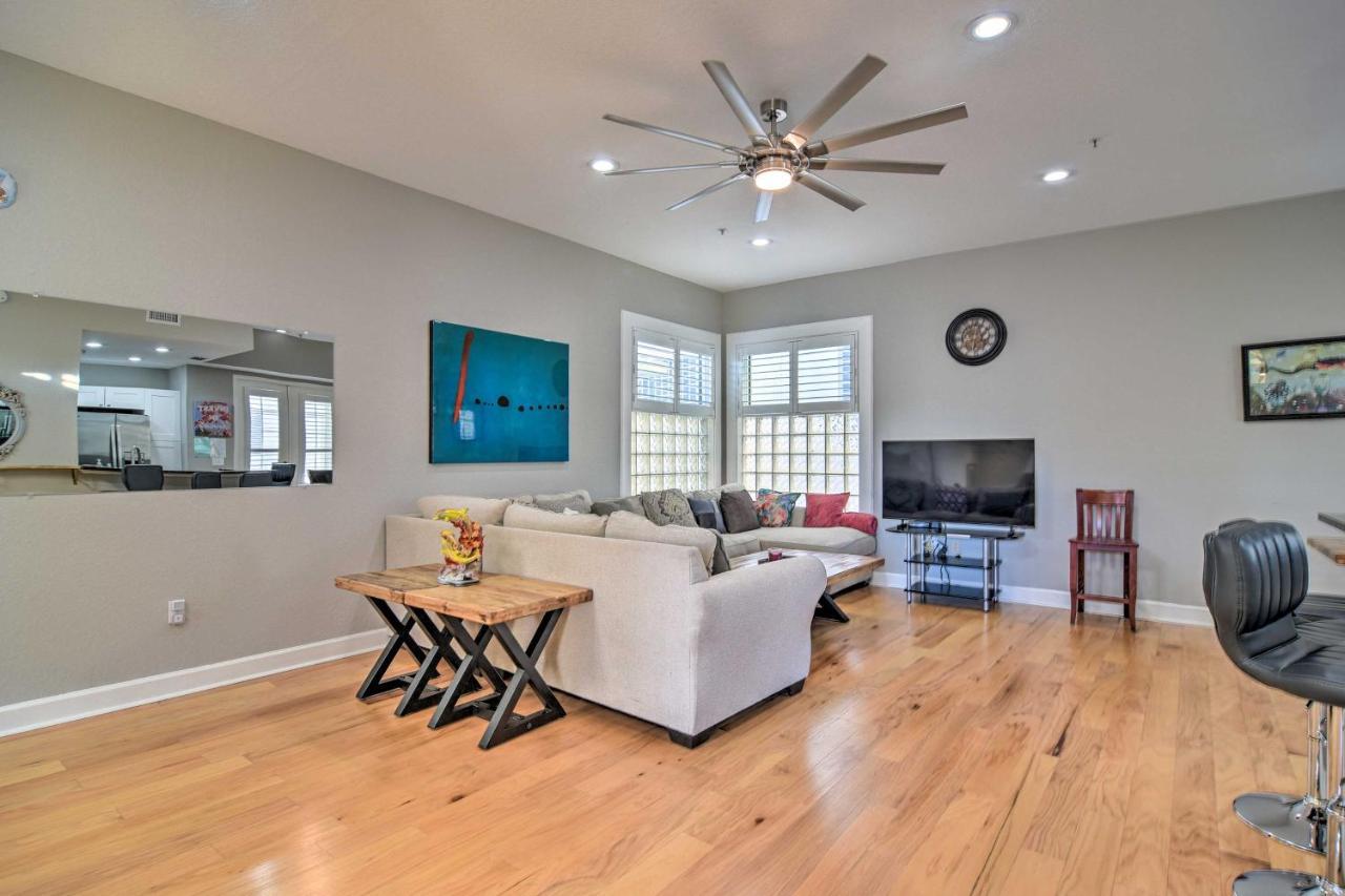 Coastal Sea Side Townhome - Walk To Beach! 克利尔沃特 外观 照片