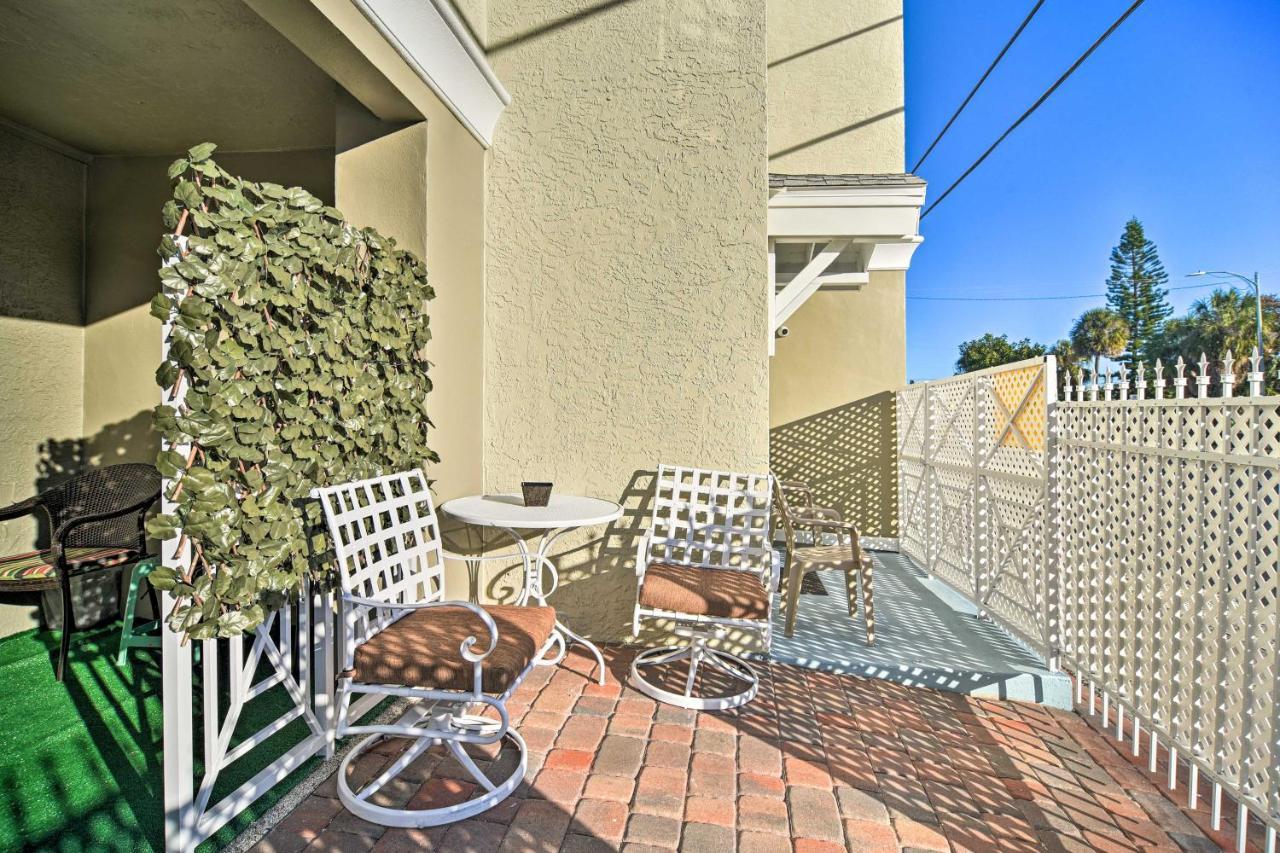 Coastal Sea Side Townhome - Walk To Beach! 克利尔沃特 外观 照片